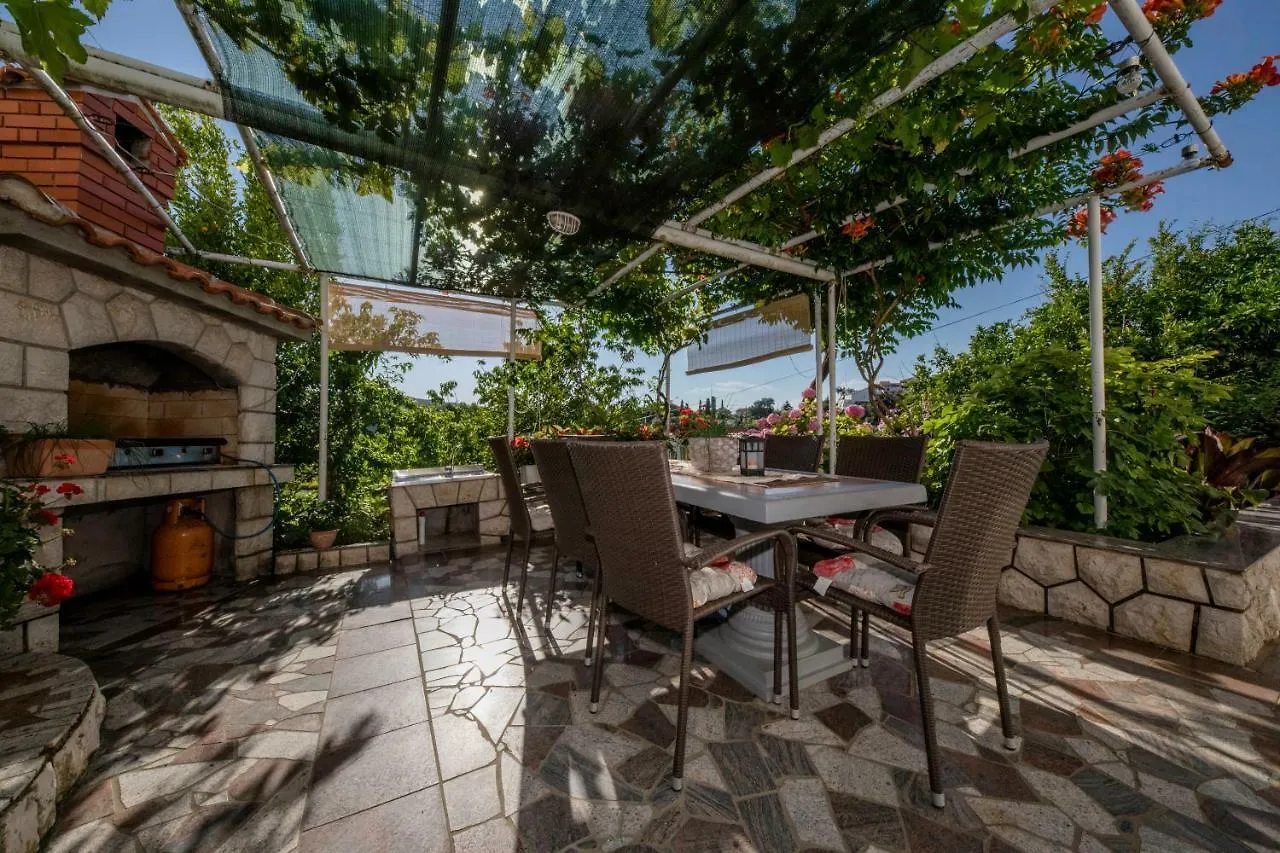 קמפור Apartmani Rab